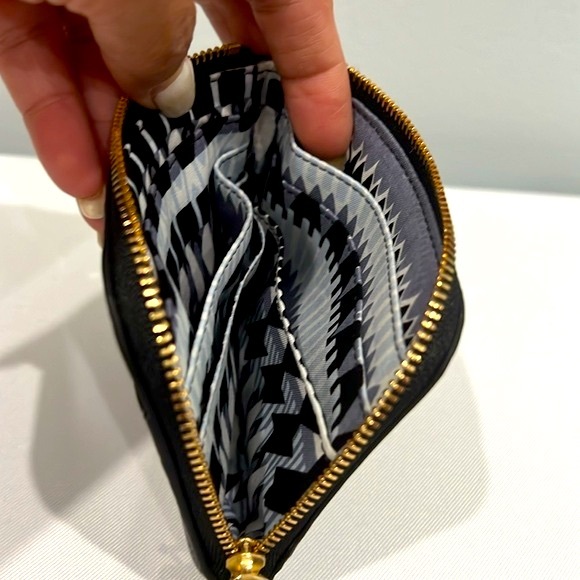 Vera Bradley Zip Card Case Black Genuine Leather - Picture 6 of 6